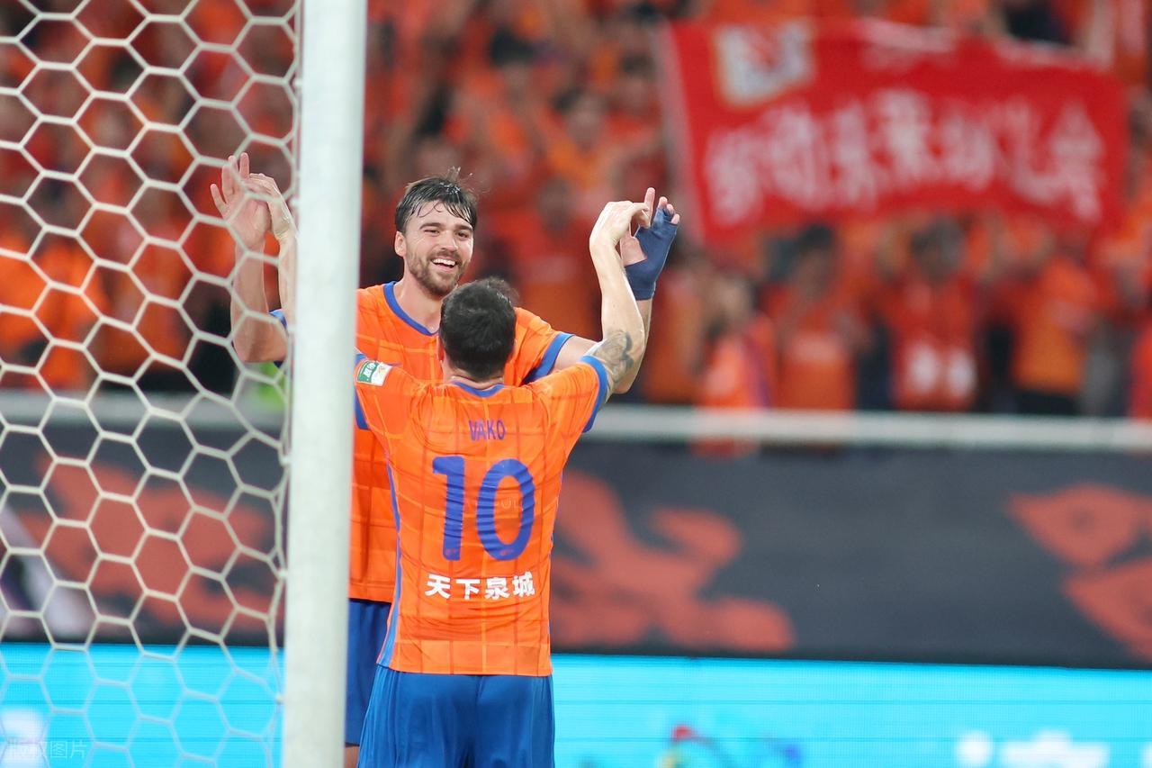 山东泰山迎间歇期，战云南赛程变化，战申花要警惕，中场大将停赛