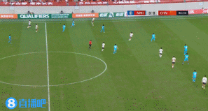 王钰栋传中拜合拉木打门，碰到后点的朱鹏宇入网，U22国足9-0领先